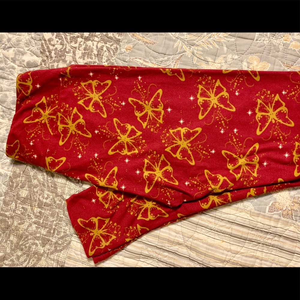 LuLaRoe Butterfly Leggings NWOT